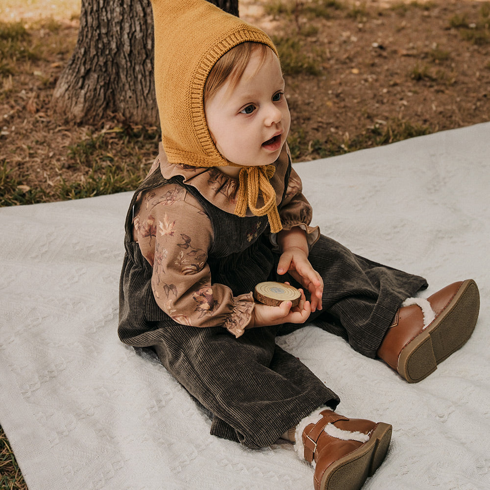 Corduroy Baby Overalls – Soft Ribbed Texture, Gentle Elastic Waist & Relaxed Fit | Perfect for Autumn Adventures (23°C–28°C)