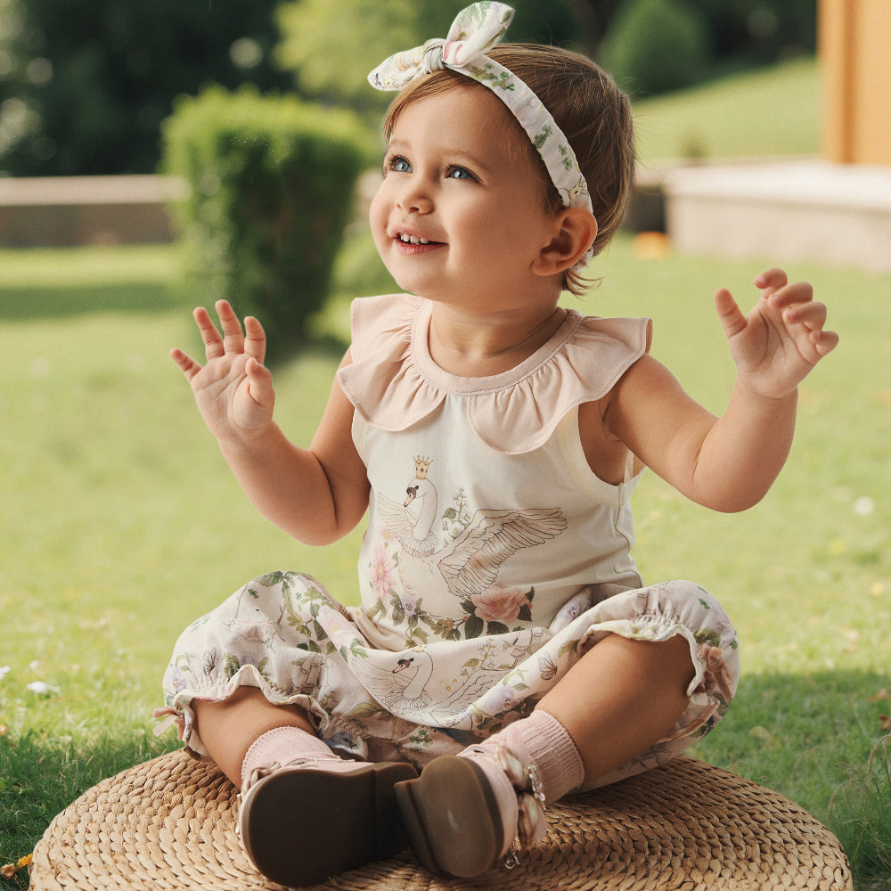 Baby Girl Swan Tank Top – Soft Cotton Sleeveless Shirt with Ruffle Collar |🦢🌸