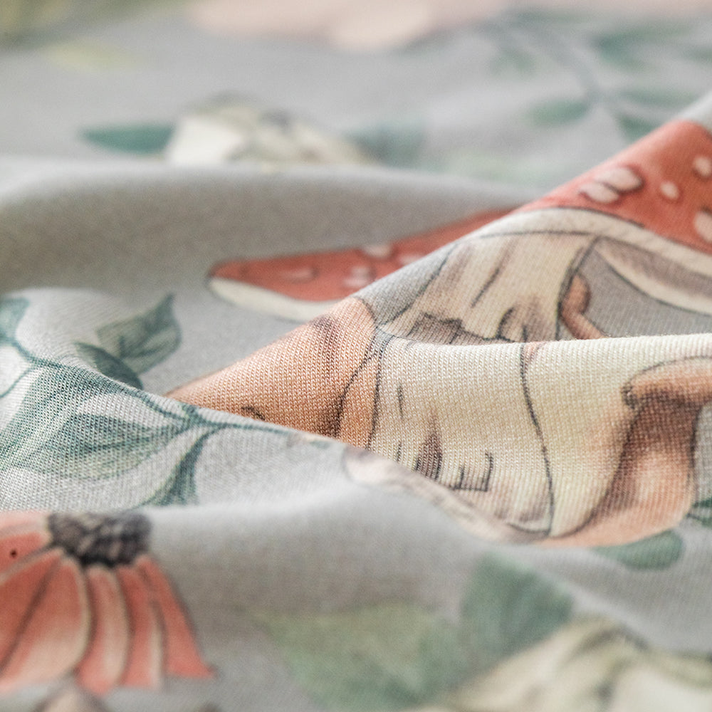 Charming Baby Bonnet: Soft & Stylish Headwear for Your Toddler