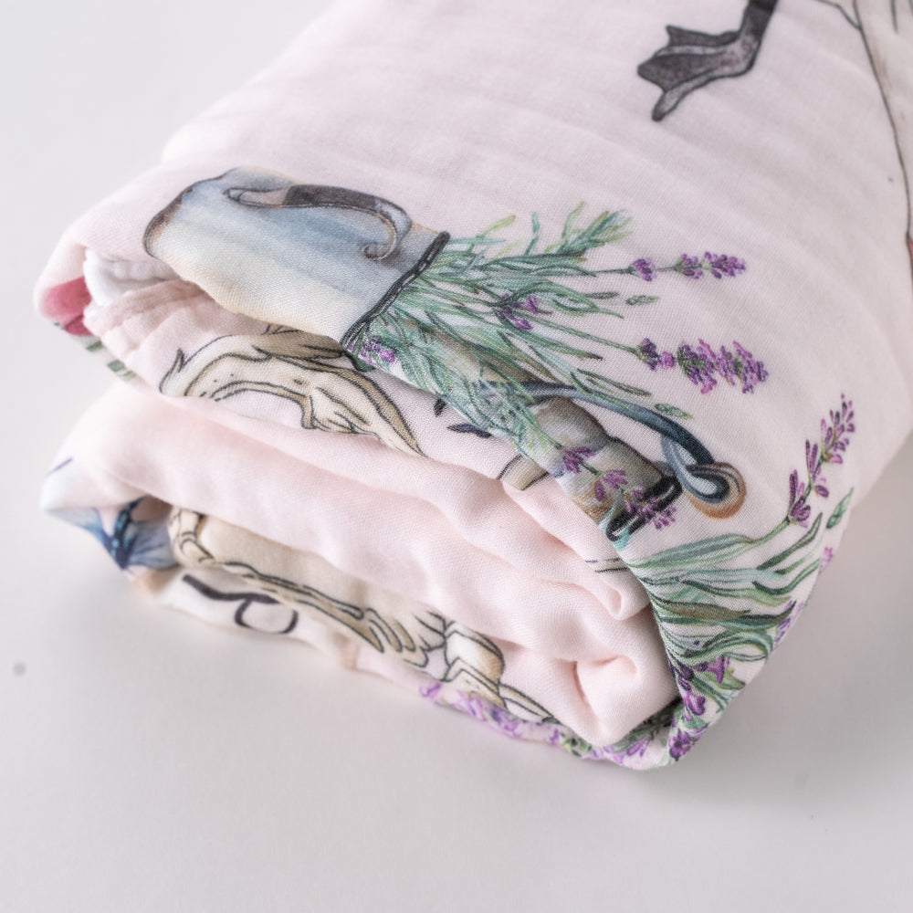 🕊️ Lavender Dreams Muslin Towel – Lightweight, Breathable, Beautiful 🕊️