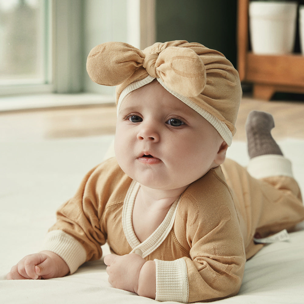 Charming Bow Headband: The Perfect Baby Accessory