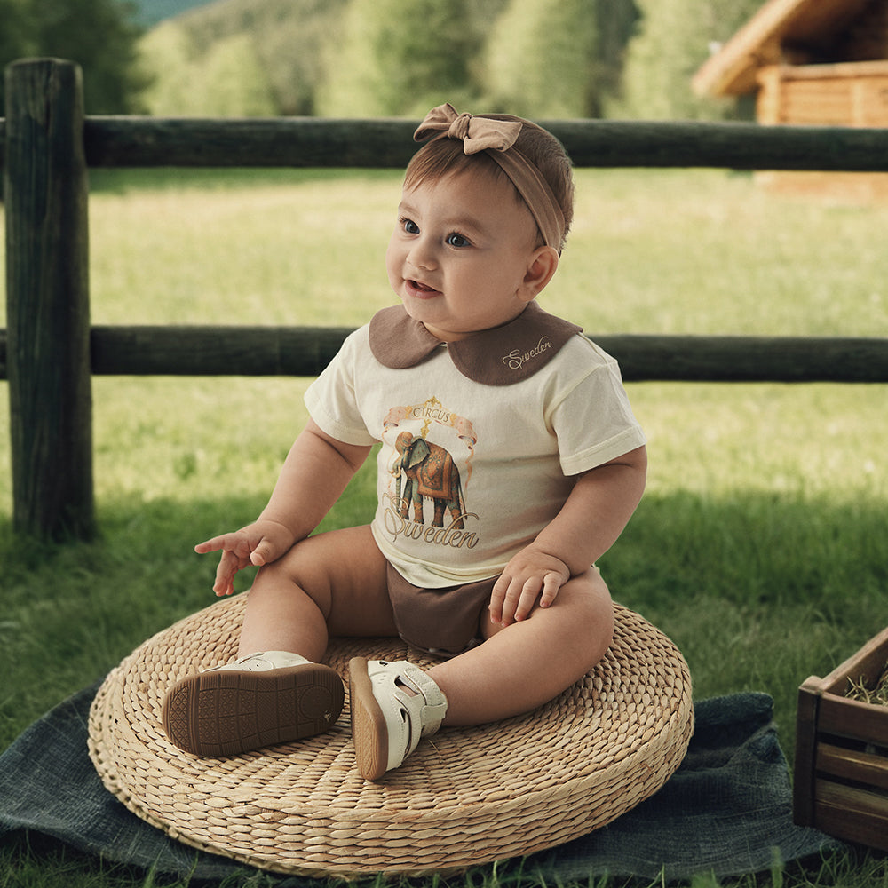 Embroidered Peter Pan Collar Long Sleeve Bodysuit in (1mth-3yrs)