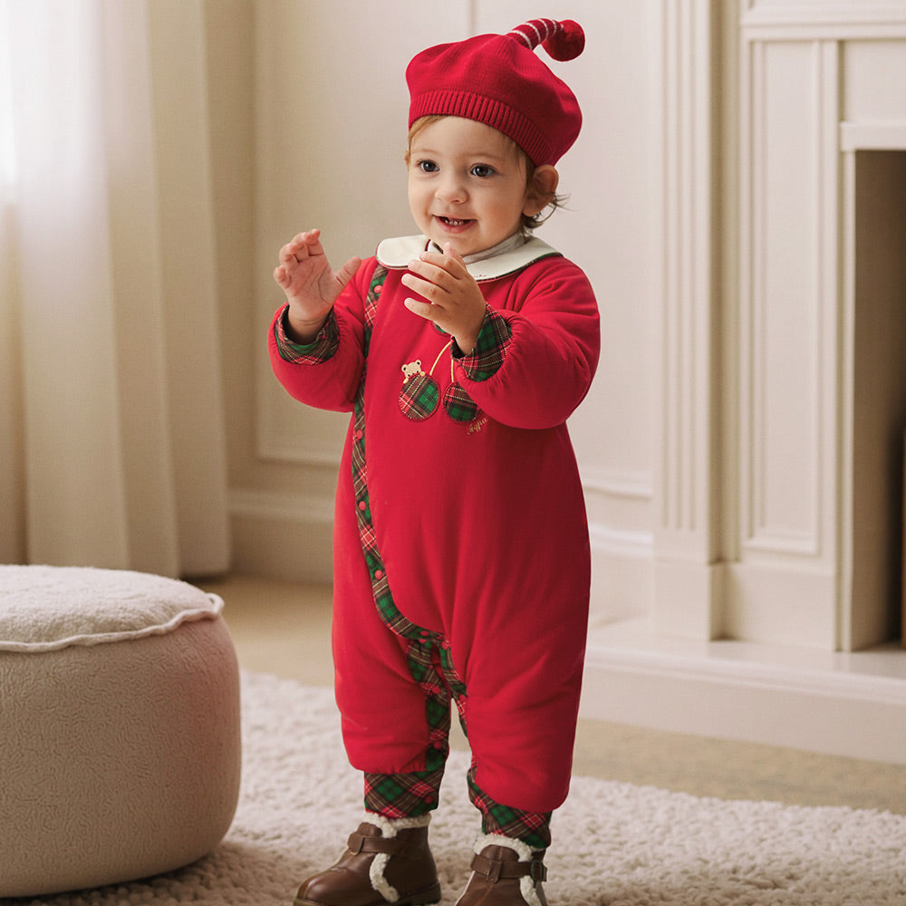 Effortless Layering for Cool Days  Subheading: Lightweight warmth without bulk. Ideal for 15°C–20°C weather — perfect under a jacket, or as a stand-alone outfit indoors. Keeps baby snug but never overheated, even during active play.