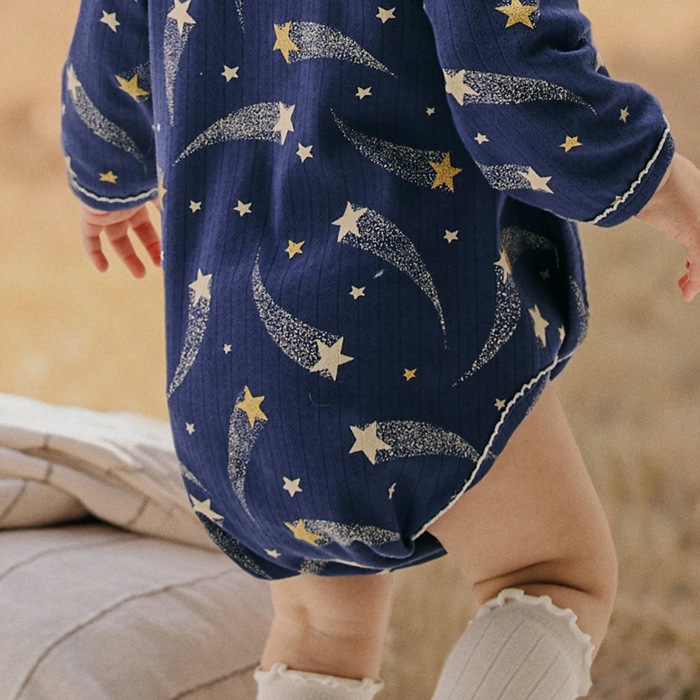 🌠 Starry Night – Cotton Baby Bodysuit with Shooting Star Print