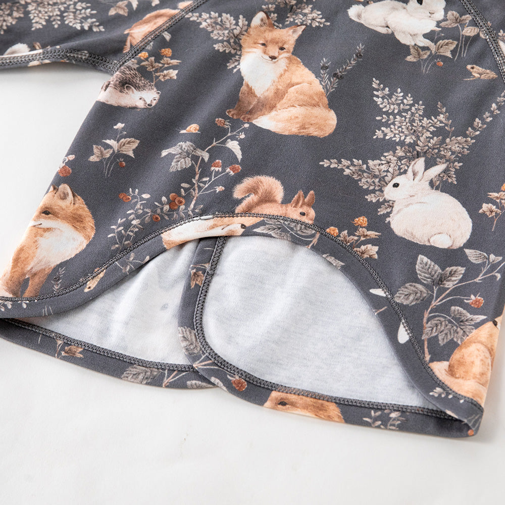 Lamb Love Kimono Baby Top – Smart Design for Mess-Free Days