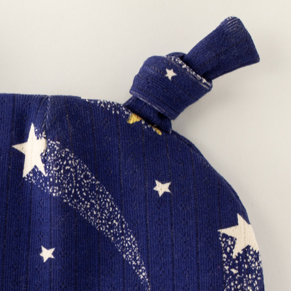 ⭐ Starry Night – Cotton Baby Knot Hat with Shooting Star Print